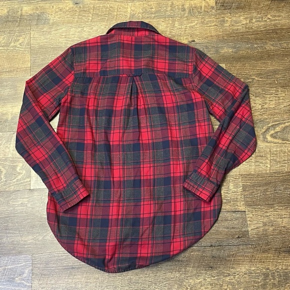 American Eagle Shirt Boyfriend Fit Flannel Red Gray Black Plaid Women's Small - Picture 7 of 8